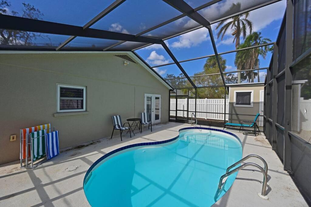 The Escape By The Bay * Bradenton